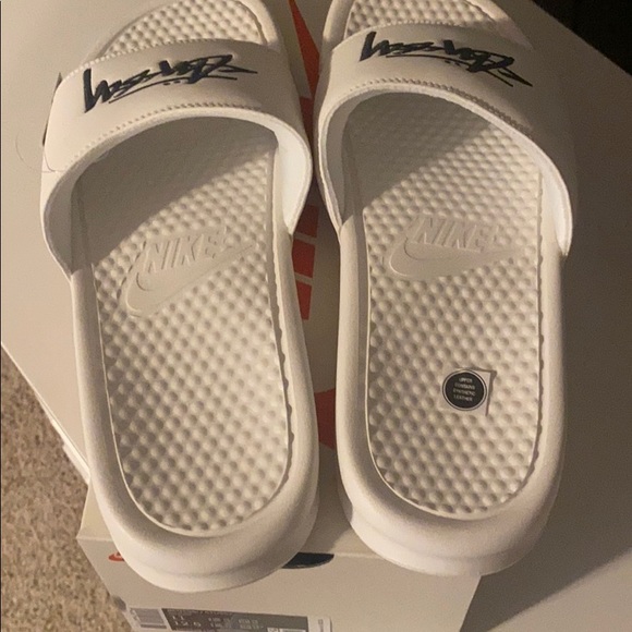 Study Nike Slides main image 5
